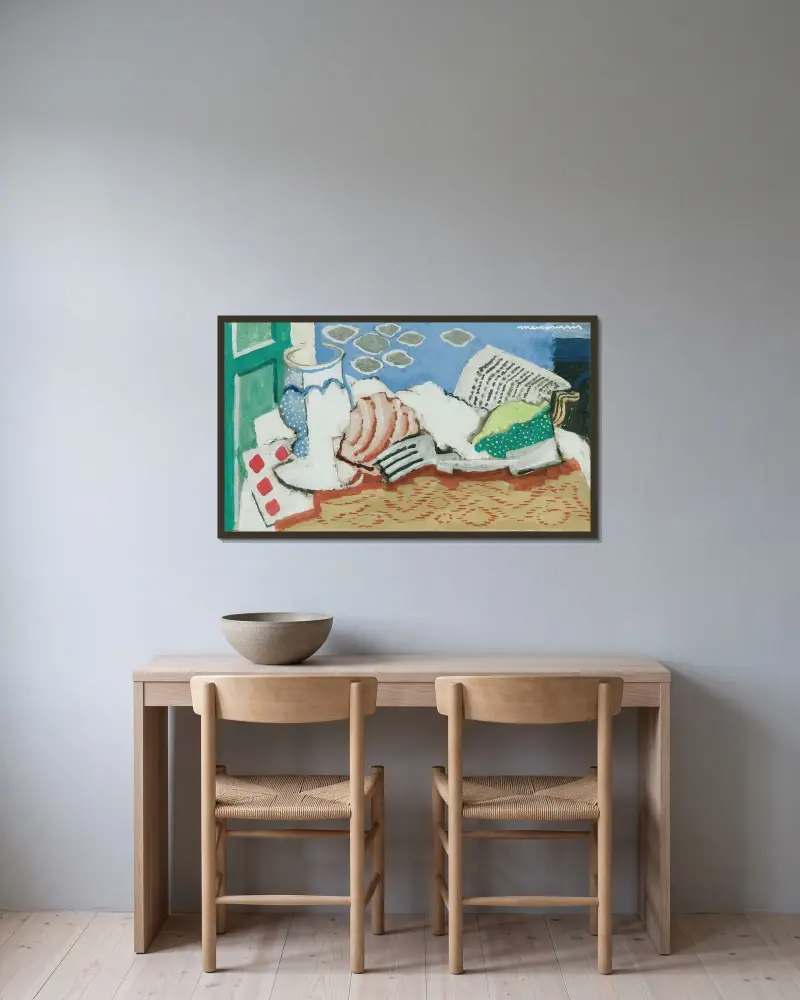 Stilleben med tidning av Louis Marcoussis inramad på en vägg