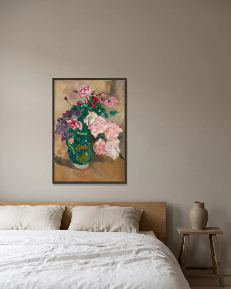 Rosenbukett med grön kruka av Louis Valtat inramad på en vägg