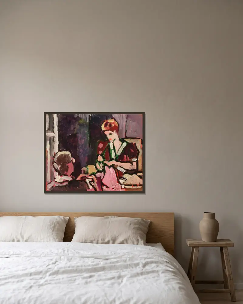 Ung kvinna som syr av Louis Valtat inramad på en vägg