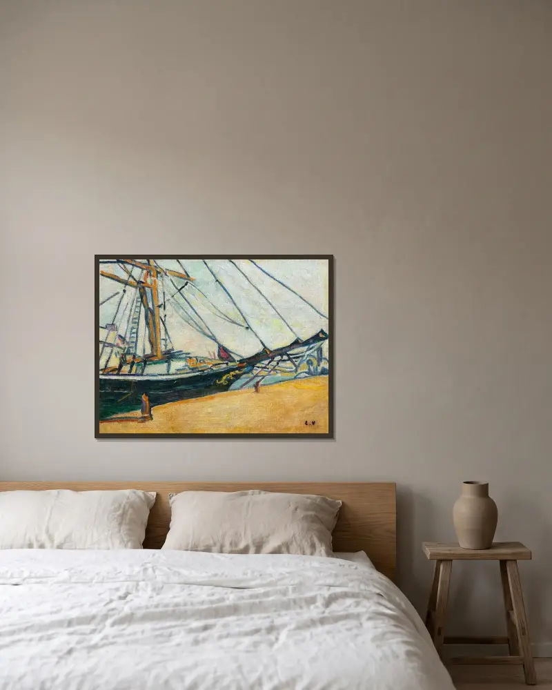 Förstävens galjonsfigur av Louis Valtat inramad på en vägg