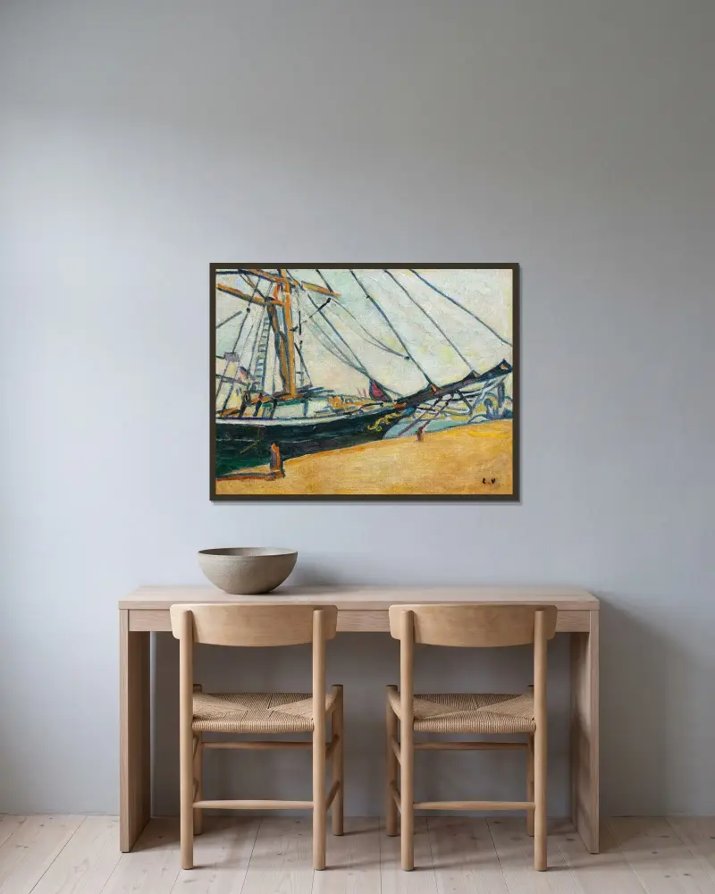 Förstävens galjonsfigur av Louis Valtat inramad på en vägg