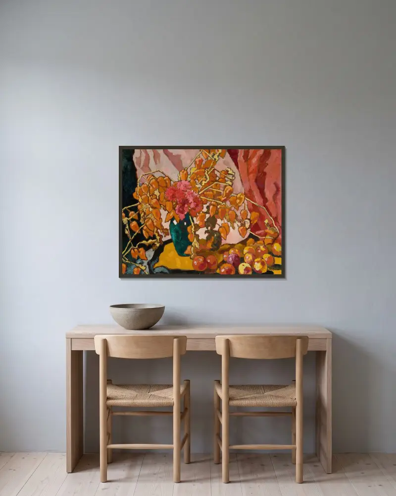Physallis, blå vas och äpplen av Louis Valtat inramad på en vägg