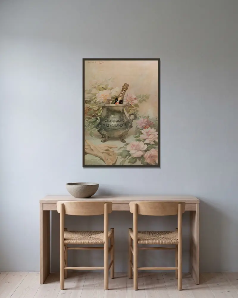Affiche publicitaire pour Moët & Chandon av Louise Abbéma inramad på en vägg