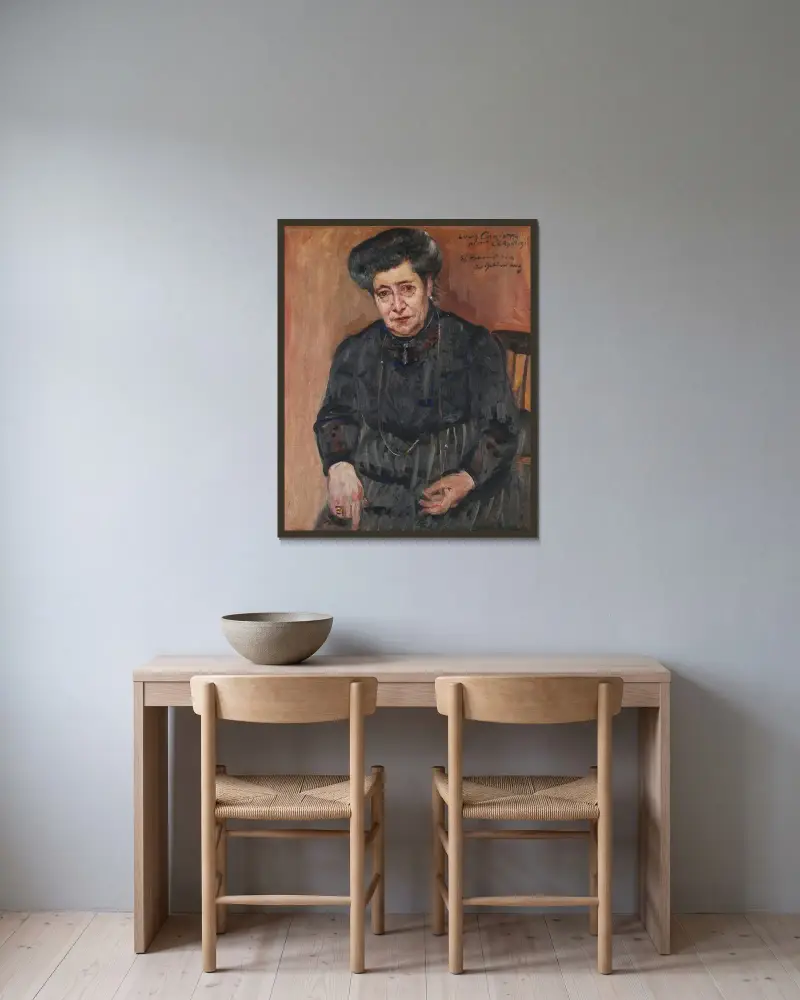 Damenporträt (Portrait of the artist’s mother-in-law) von Lovis Corinth gerahmt an einer Wand