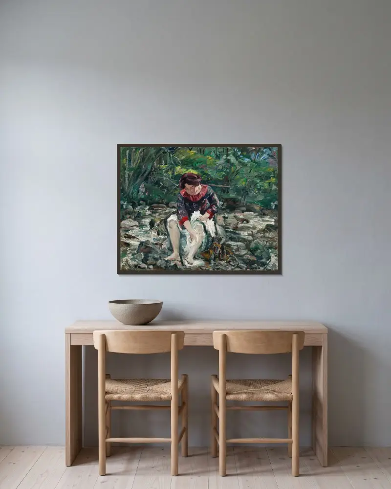 Mädchen im Waldbach von Lovis Corinth gerahmt an einer Wand