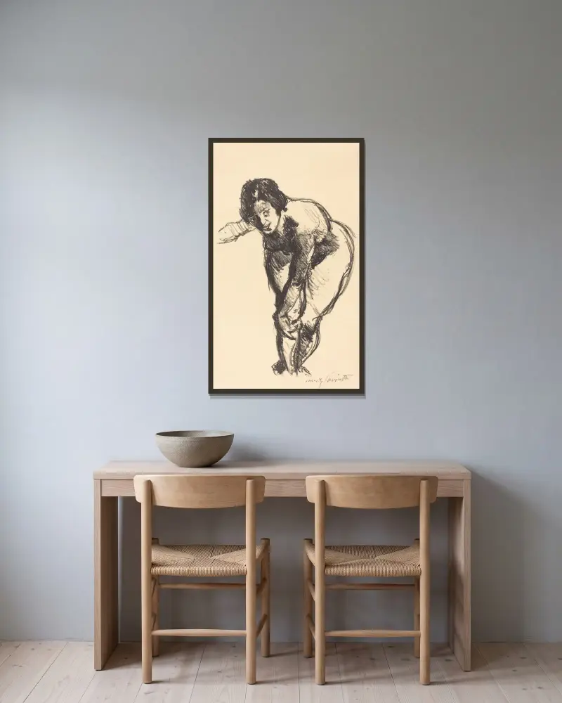 Akt som böjer sig framåt av Lovis Corinth inramad på en vägg