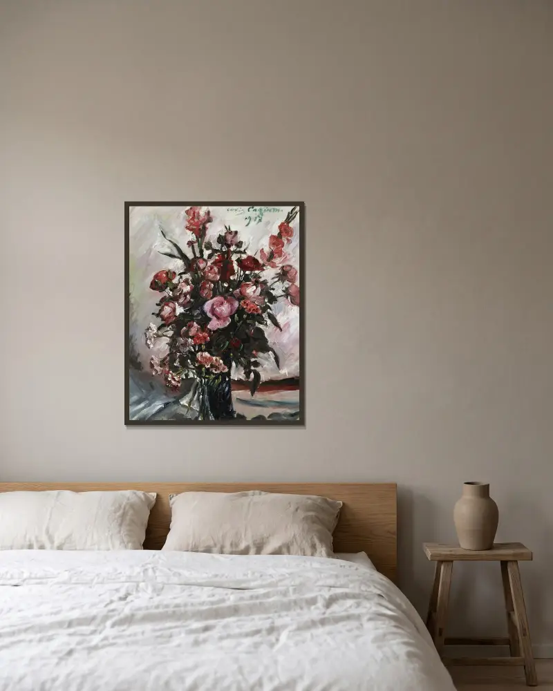 Rosa Rosen (Pink Roses) von Lovis Corinth gerahmt an einer Wand