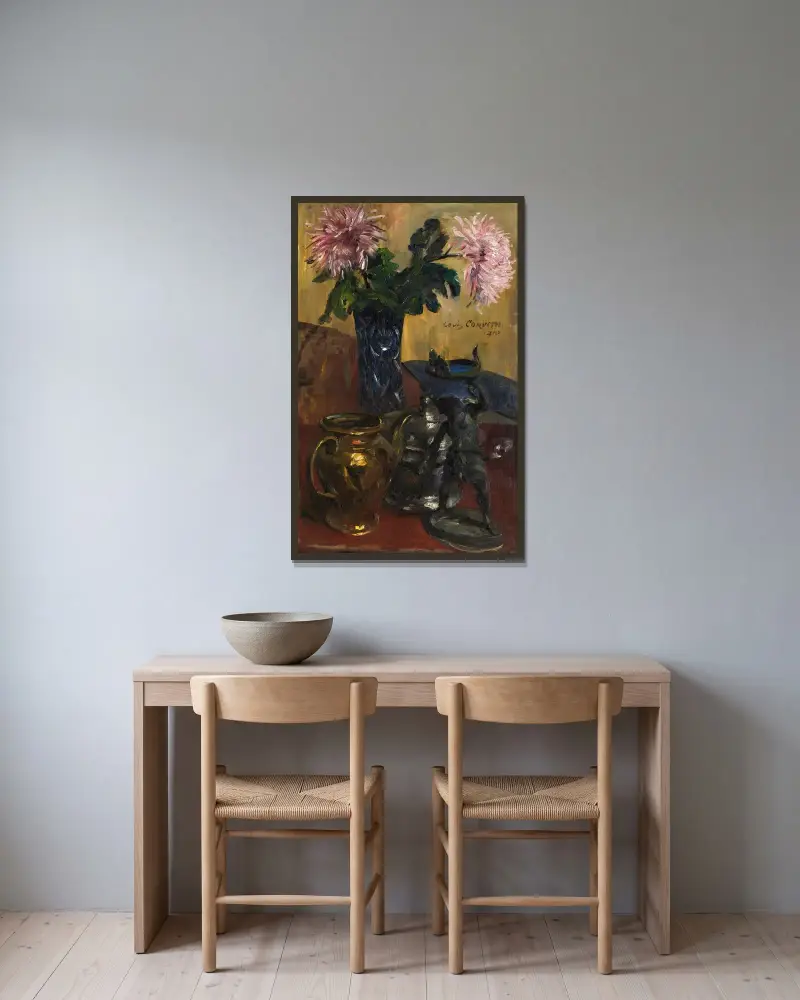 Stillleben Metall von Lovis Corinth gerahmt an einer Wand