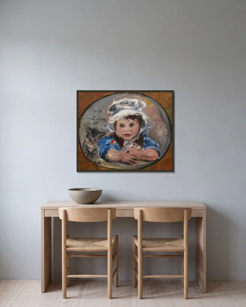 Dottern Wilhelmine med katten Mizelonde av Lovis Corinth inramad på en vägg