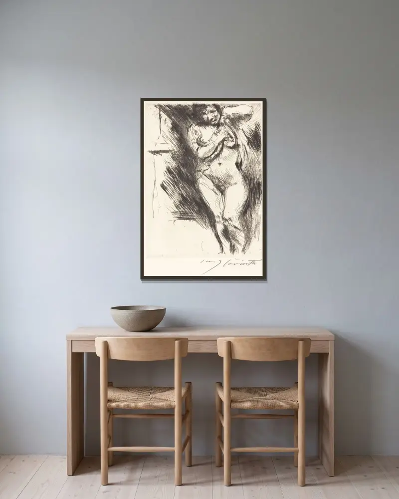 Kvinna som klär av sig (Akt med upplyft skjorta) av Lovis Corinth inramad på en vägg