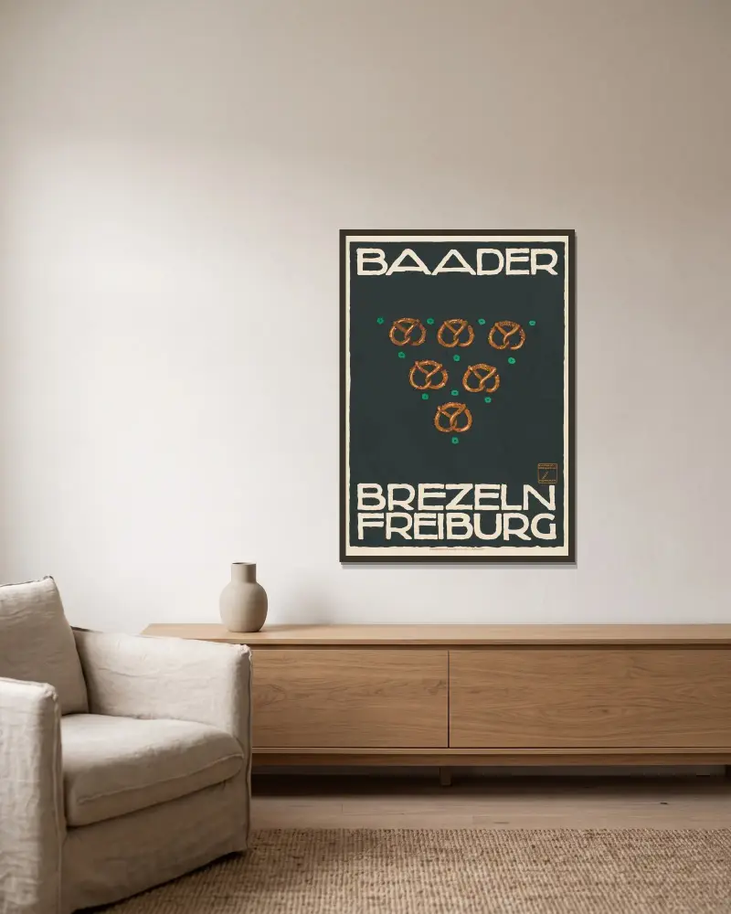 Baader Brezeln Freiburg von Ludwig Hohlwein gerahmt an einer Wand