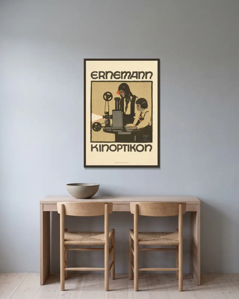 Ernemann Kinoptikon von Ludwig Hohlwein gerahmt an einer Wand