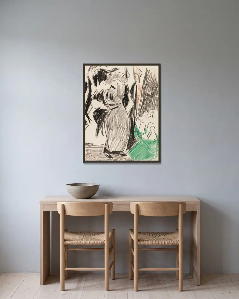 Frau vor dem Spiegel von Ernst Ludwig Kirchner gerahmt an einer Wand