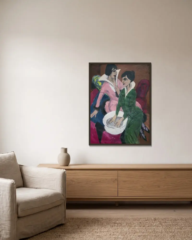 Two Women by a Sink; The Sisters av Ernst Ludwig Kirchner inramad på en vägg