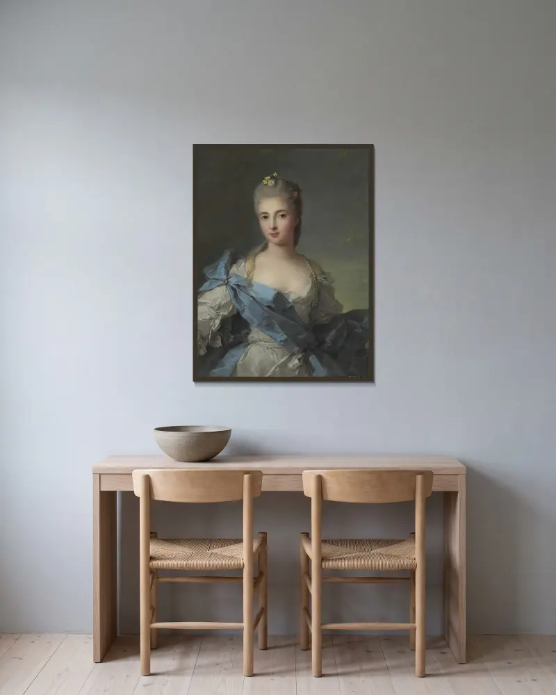 Portrait Of A Lady – nr 1 av Jean-Marc Nattier inramad på en vägg