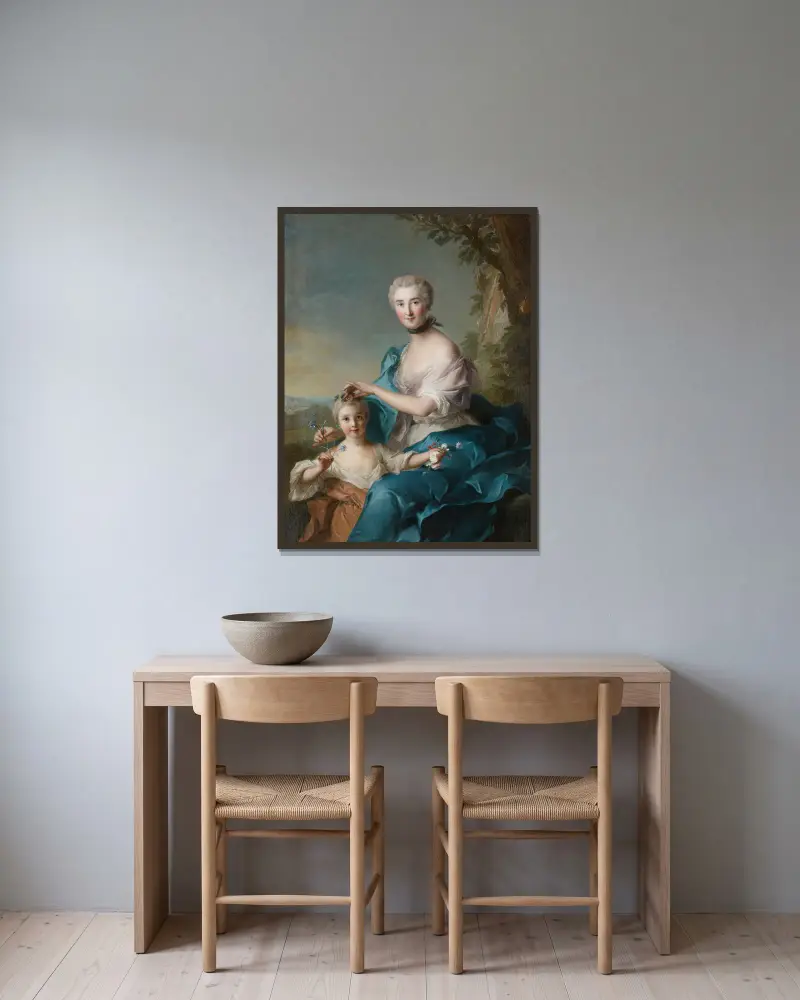 Porträt der Madame Crozat de Thiers und ihrer Tochter von Jean-Marc Nattier gerahmt an einer Wand