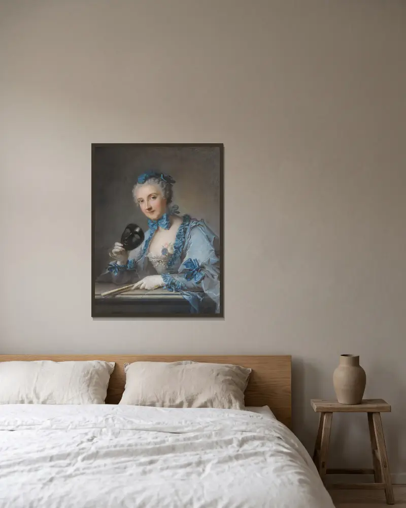 Portrait of Madame Royer av Jean-Marc Nattier inramad på en vägg