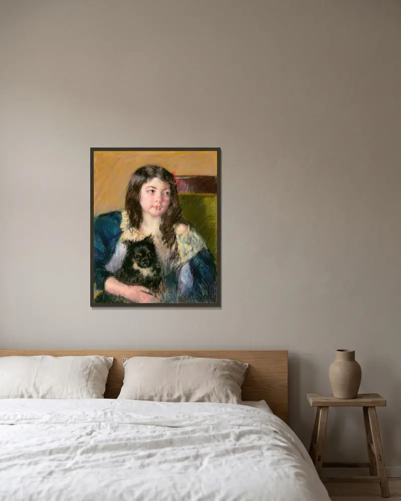 Françoise, Holding a Little Dog, Looking Far to the Right av Mary Cassatt inramad på en vägg