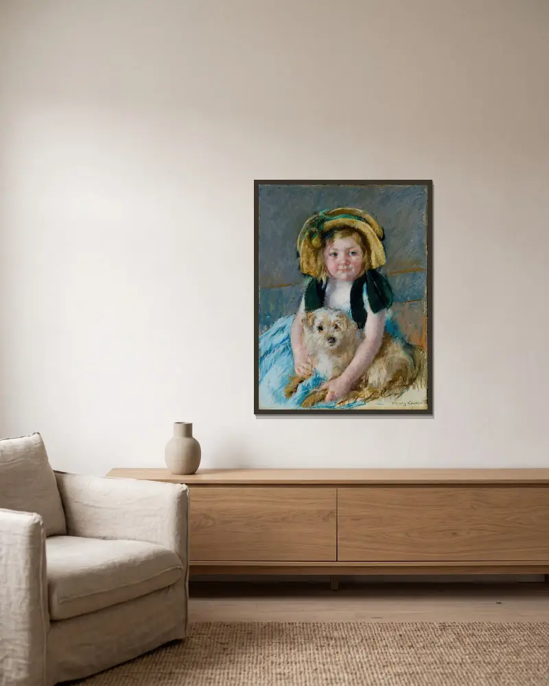 Sara avec son chien av Mary Cassatt inramad på en vägg