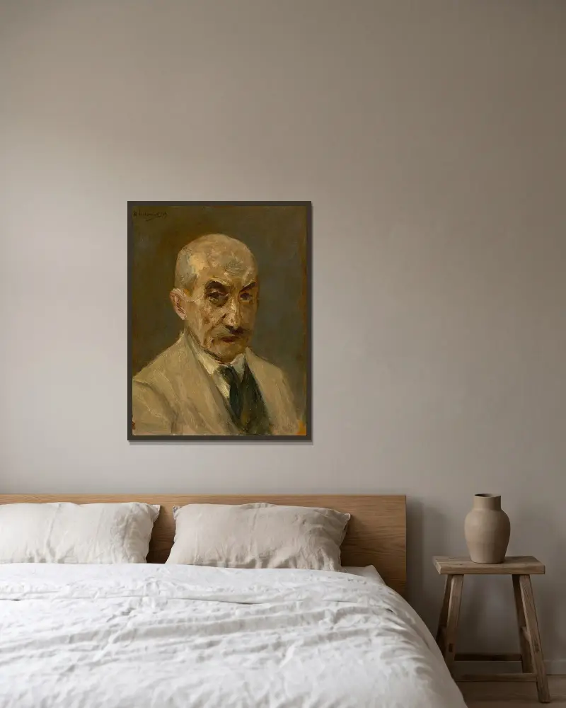 Självporträtt i målarklädsel, byst mot höger av Max Liebermann inramad på en vägg