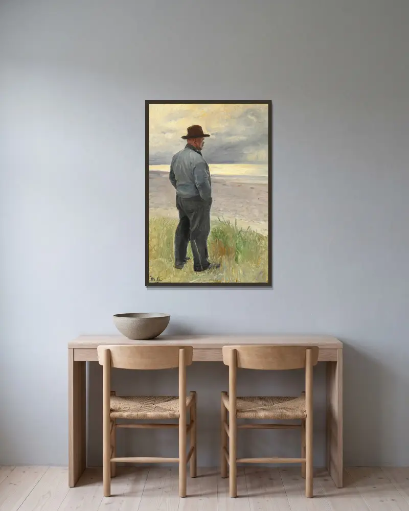 Fiskare blickar ut över havet av Michael Ancher inramad på en vägg