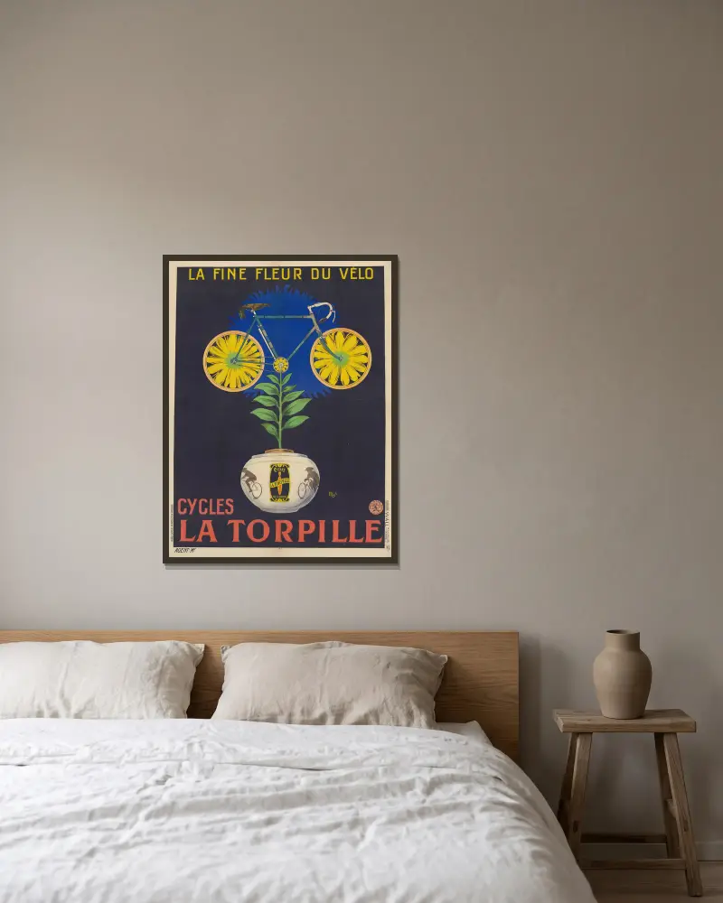 La fine fleur du vélo. Cycles La Torpille av Mich (Michel Liebeaux) inramad på en vägg