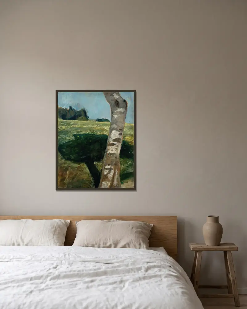Birkenstamm von Paula Modersohn-Becker gerahmt an einer Wand