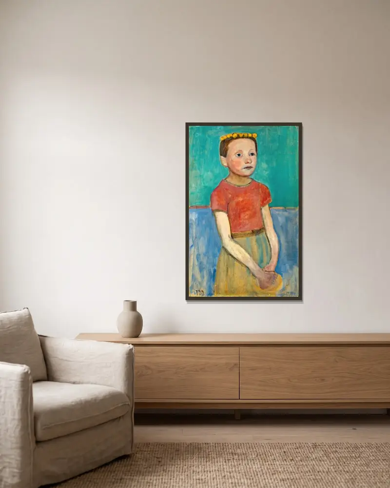 Halvfigur av en flicka med en gul krans i håret av Paula Modersohn-Becker inramad på en vägg