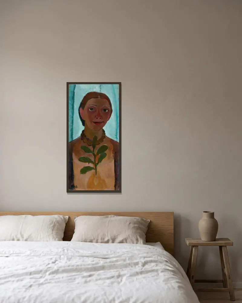 Selbstbildnis mit Kamelienzweig von Paula Modersohn-Becker gerahmt an einer Wand