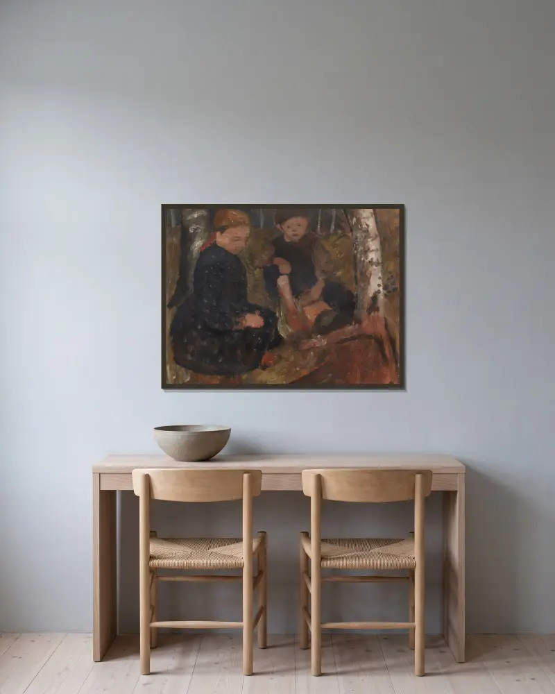 Zwei sitzende Kinder im Wald von Paula Modersohn-Becker gerahmt an einer Wand