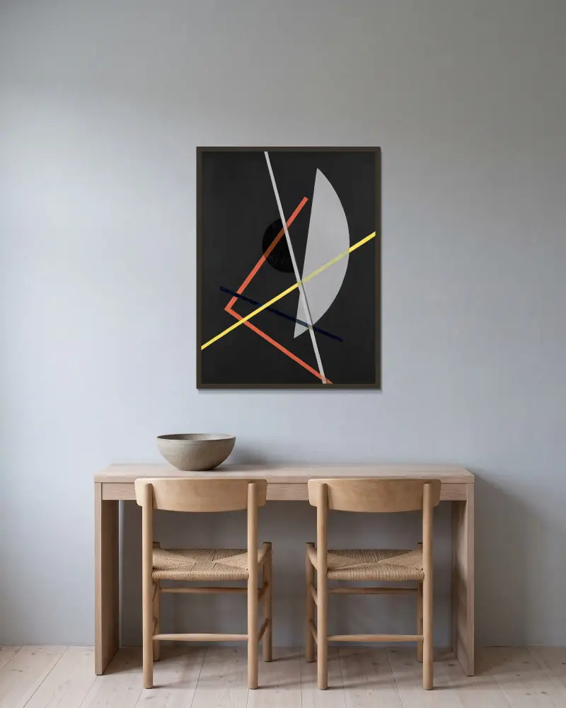 E IV (Konstrukce VII), László Moholy-Nagy v rámu na stěně