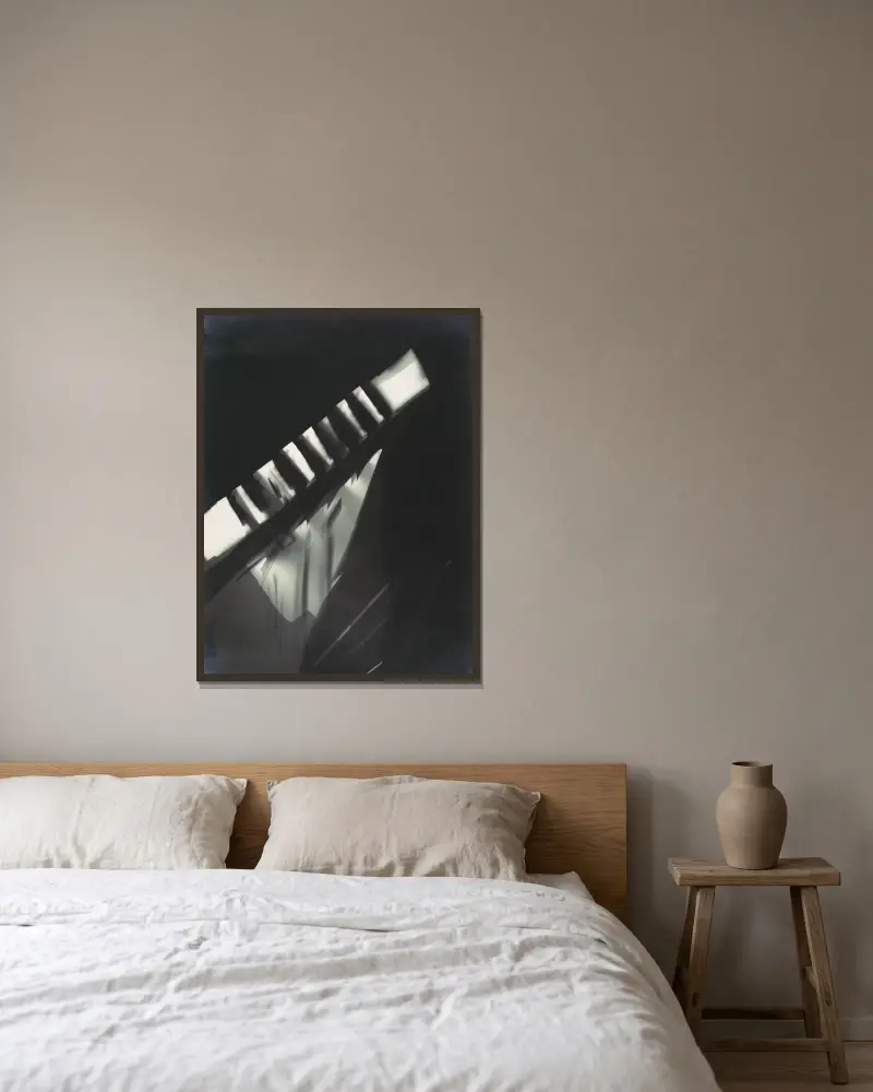 Fotogramm, 1925 – Nr. 1 von László Moholy-Nagy gerahmt an einer Wand