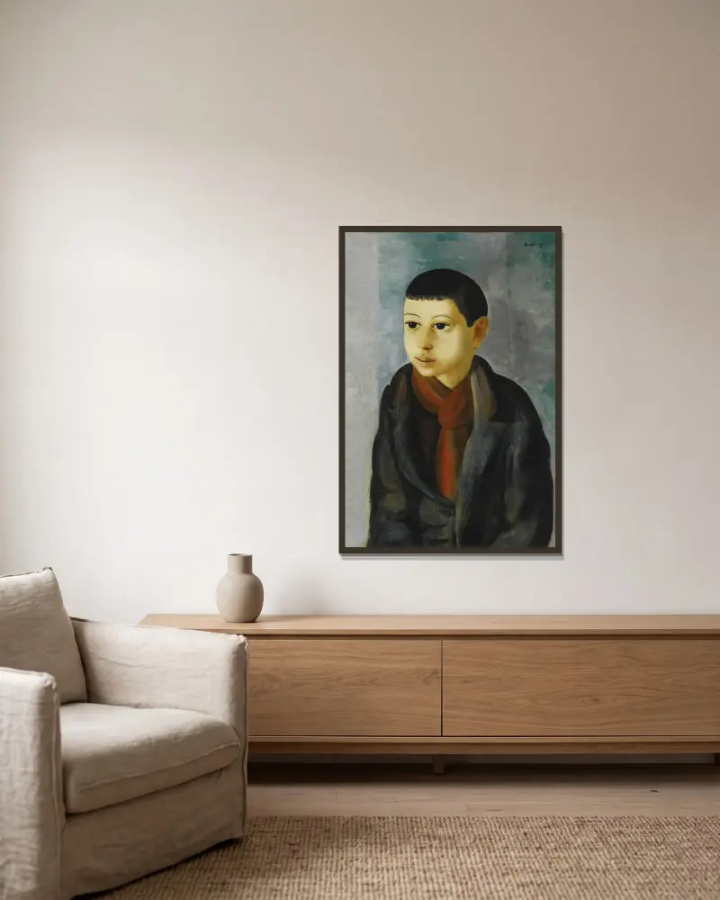 Portrait d’un jeune garçon av Moïse Kisling inramad på en vägg