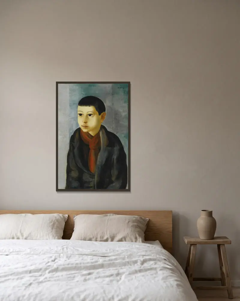 Portrait d’un jeune garçon av Moïse Kisling inramad på en vägg