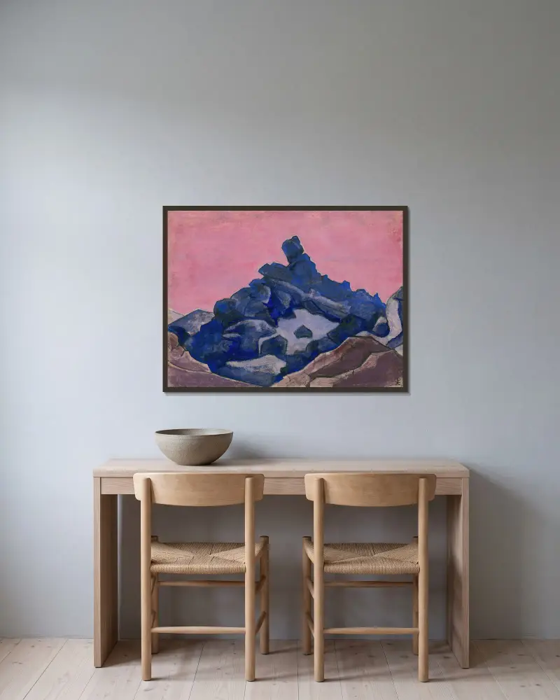 Modrá skála, Nicholas Roerich v rámu na stěně