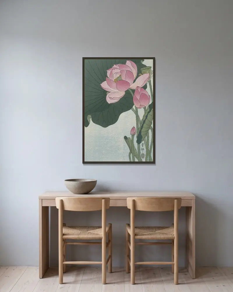 Kvetoucí lotosové květy, Ohara Koson v rámu na stěně