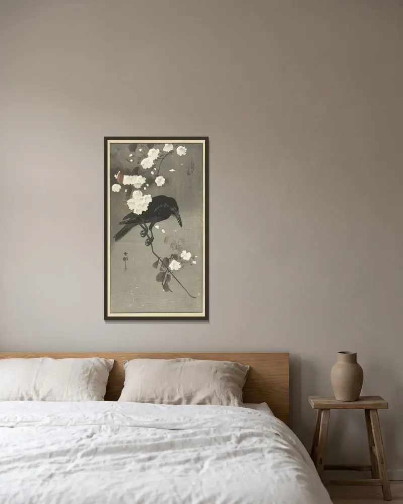 Vråna s třešňovým květem, Ohara Koson v rámu na stěně