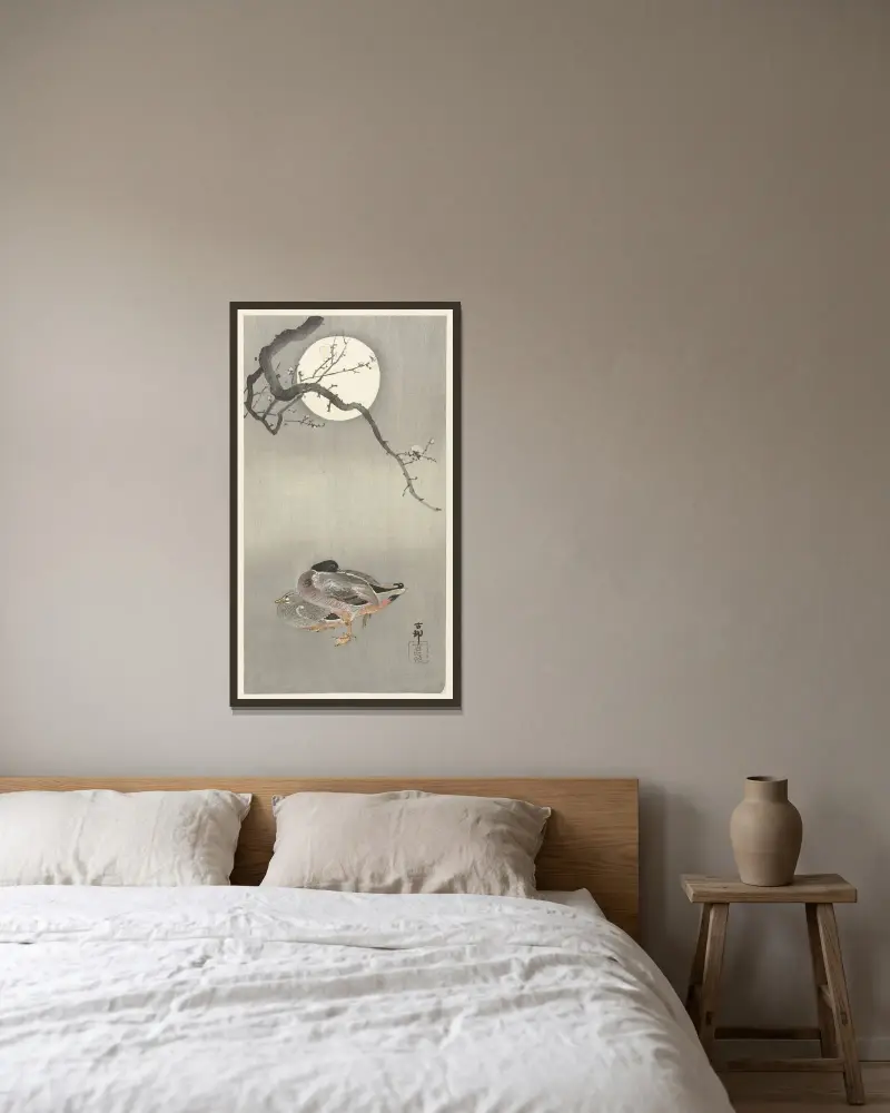 Kachny při úplňku, Ohara Koson v rámu na stěně