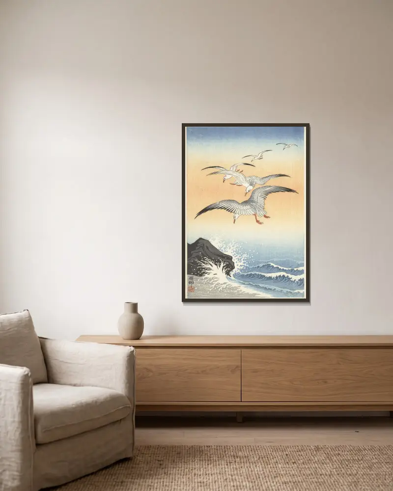 Five seagulls above turbulent sea av Ohara Koson inramad på en vägg