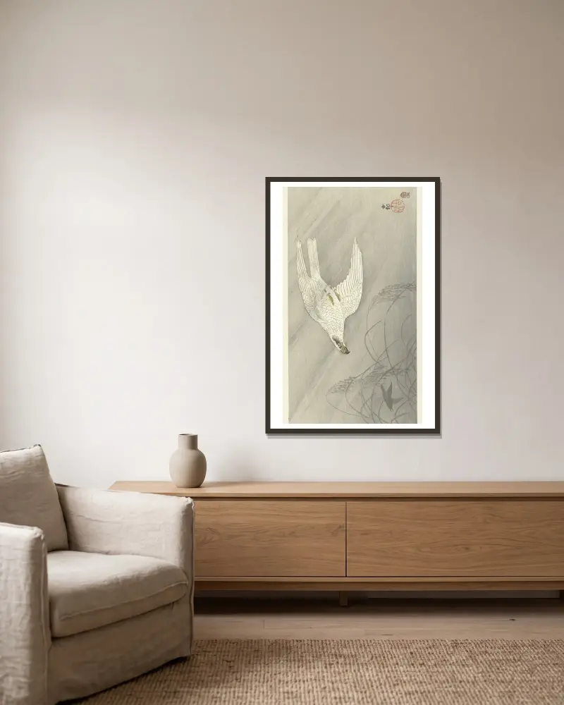 Jagender Habicht von Ohara Koson gerahmt an einer Wand