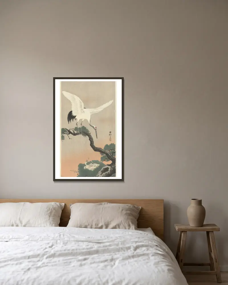 Japanese common crane on branch of pine av Ohara Koson inramad på en vägg