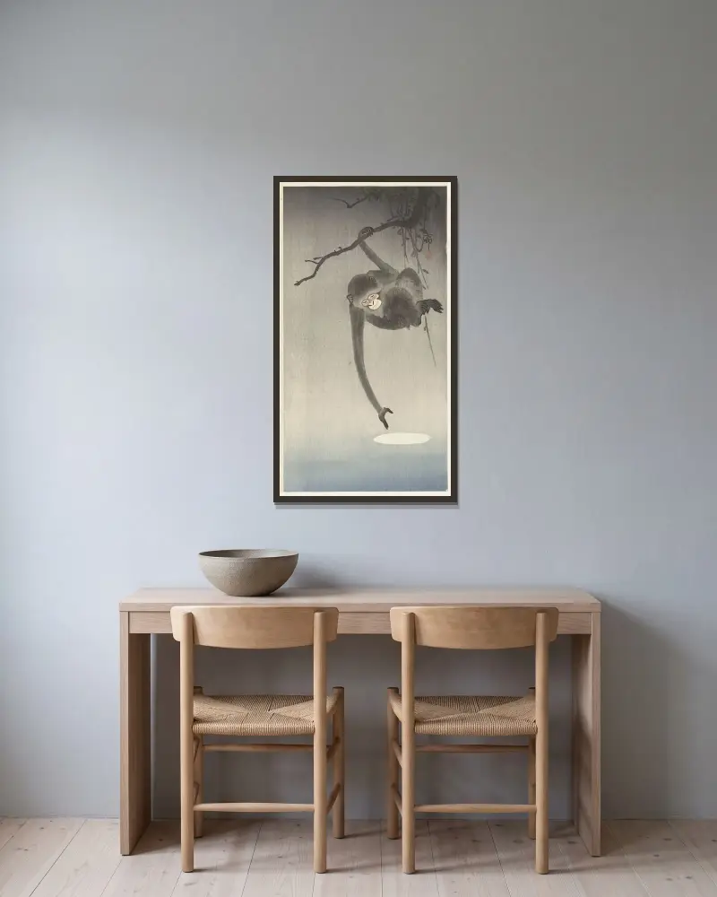 Opice a odraz měsíce, Ohara Koson v rámu na stěně