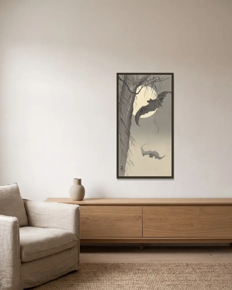 Dva netopýři při úplňku, Ohara Koson v rámu na stěně