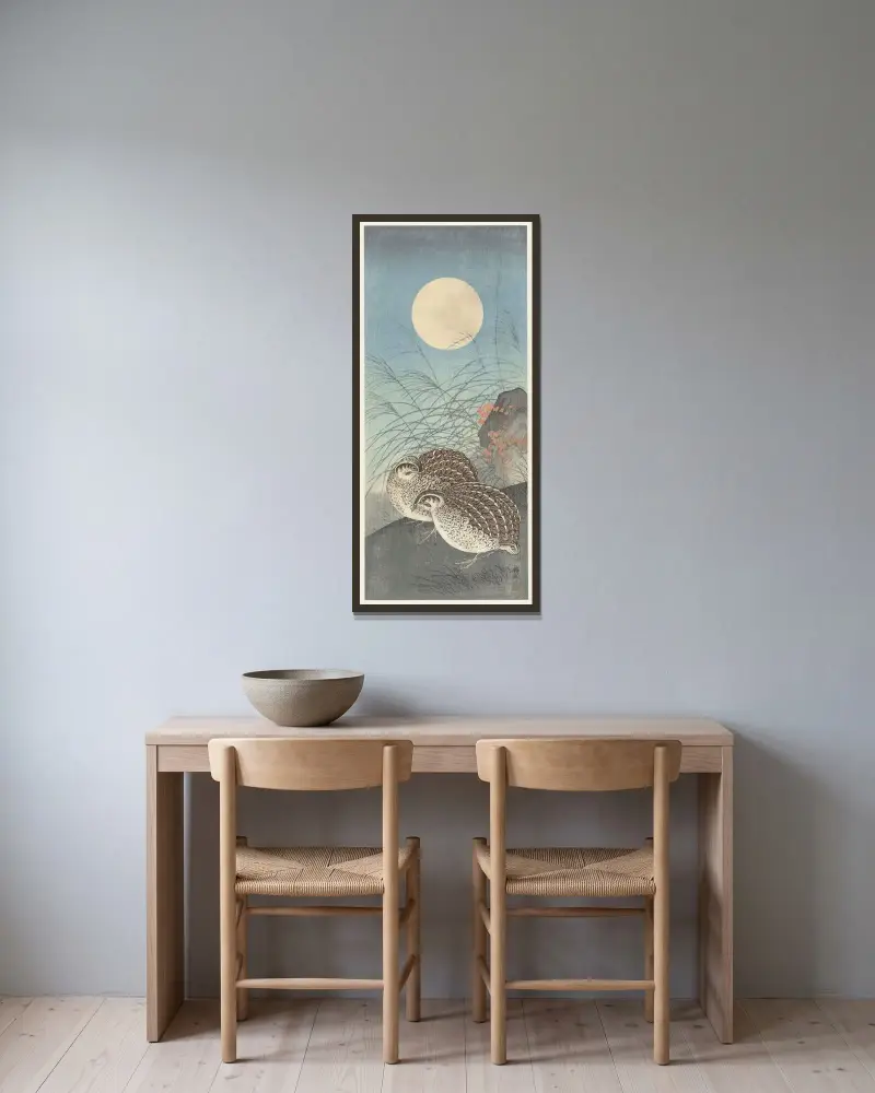 Dvě křepelky za úplňku, Ohara Koson v rámu na stěně