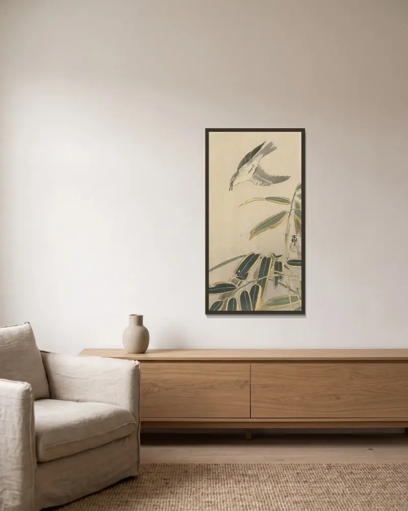 Stenskvätta med bambu, Ohara Koson v rámu na stěně