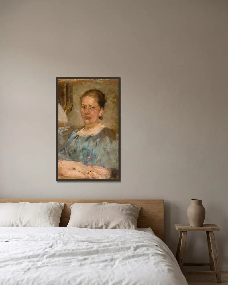 Portret kobiety w niebieskiej bluzce, 1899, Olga Boznanska w ramie na ścianie