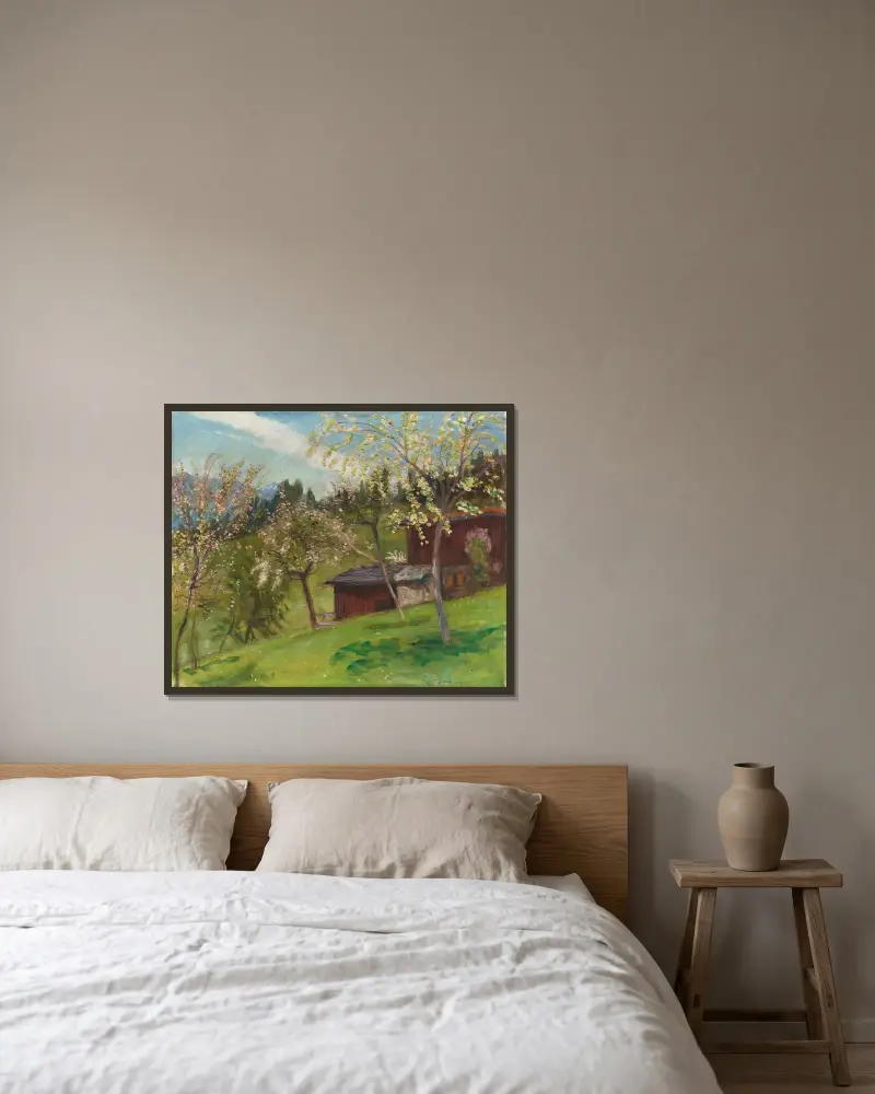 Blühende Bäume hinter Frau Windisch mit unserem Haus von Otto Modersohn gerahmt an einer Wand