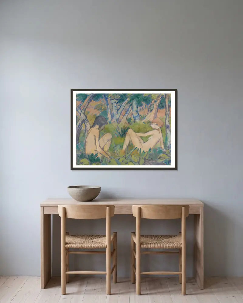 Zwei Mädchen im Walde von Otto Mueller gerahmt an einer Wand