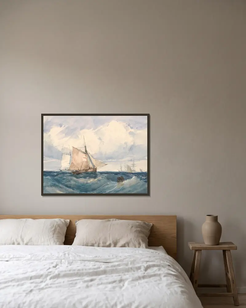 En kutter och andra fartyg i en bris av Richard Parkes Bonington inramad på en vägg