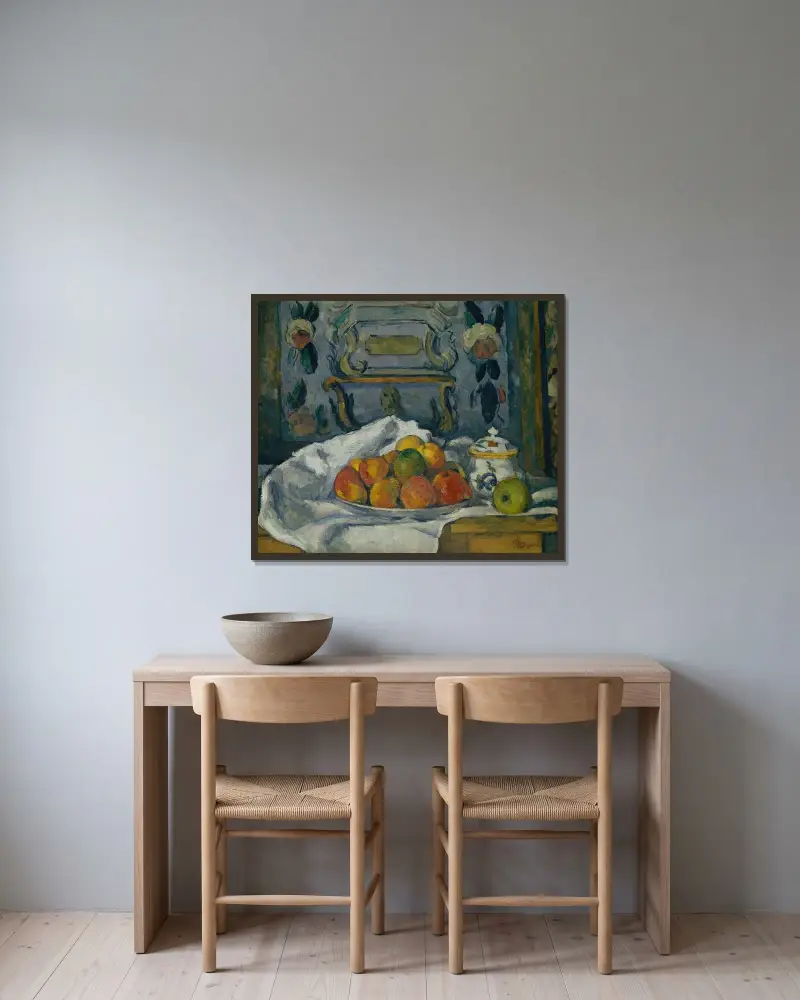 Dish of Apples av Paul Cézanne inramad på en vägg